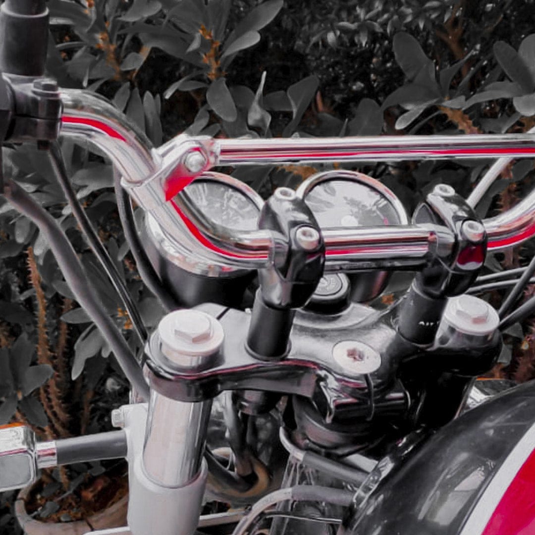 The Essential Combo Kit of 4 Accessories for Royal Enfield Interceptor 650